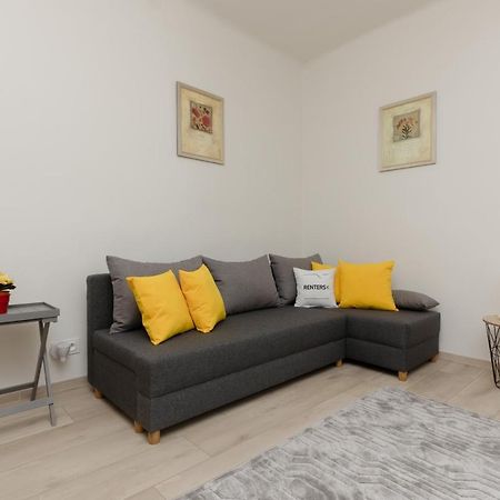 Raclawicka Cozy Studio Apartment By Noclegi Renters Warsawa Bagian luar foto